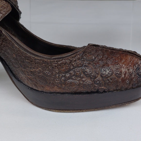 Donna Karan Collection Alligator Leather Women's Heels. - Picture 9 of 16